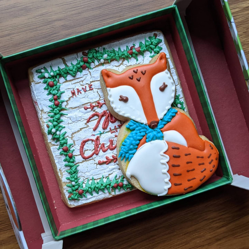 Festive fox cookie set with merry Christmas plaque