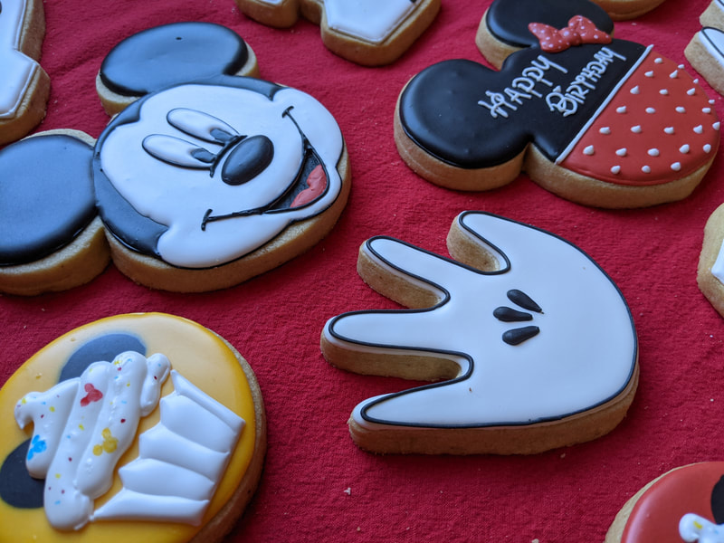 Set of Mickey Mouse birthday cookies.